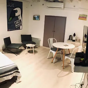Apartamento Typique Et Cosy Climatise., Arlés