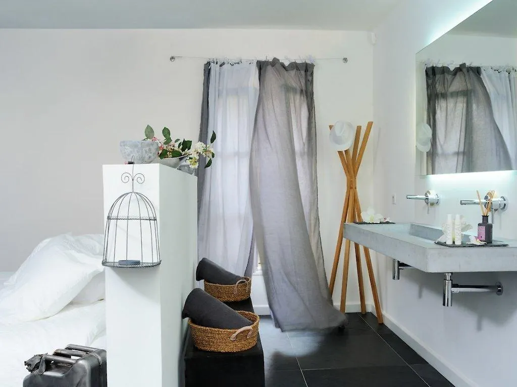 Bed and Breakfast Le Loft Des Quais à Arles Couette-café